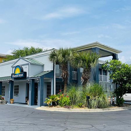 Days Inn By Wyndham Fort Walton Beach Buitenkant foto